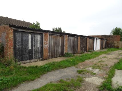 Property for auction in Essex)