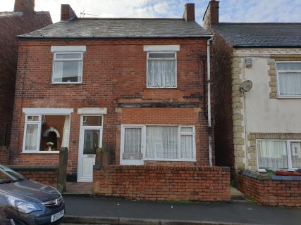 Property for auction in Derbyshire)