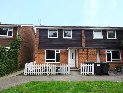 Property for auction in Essex)