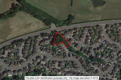 Property for auction in Essex)