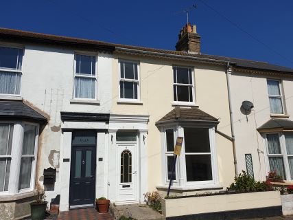 Property for auction in Essex)