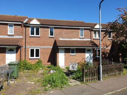 Property for auction in Essex)