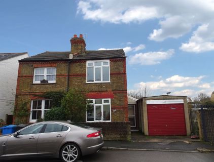 Property for auction in Berkshire)