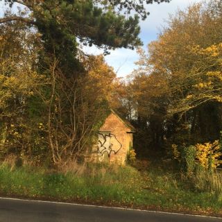 Property for auction in Oxfordshire)