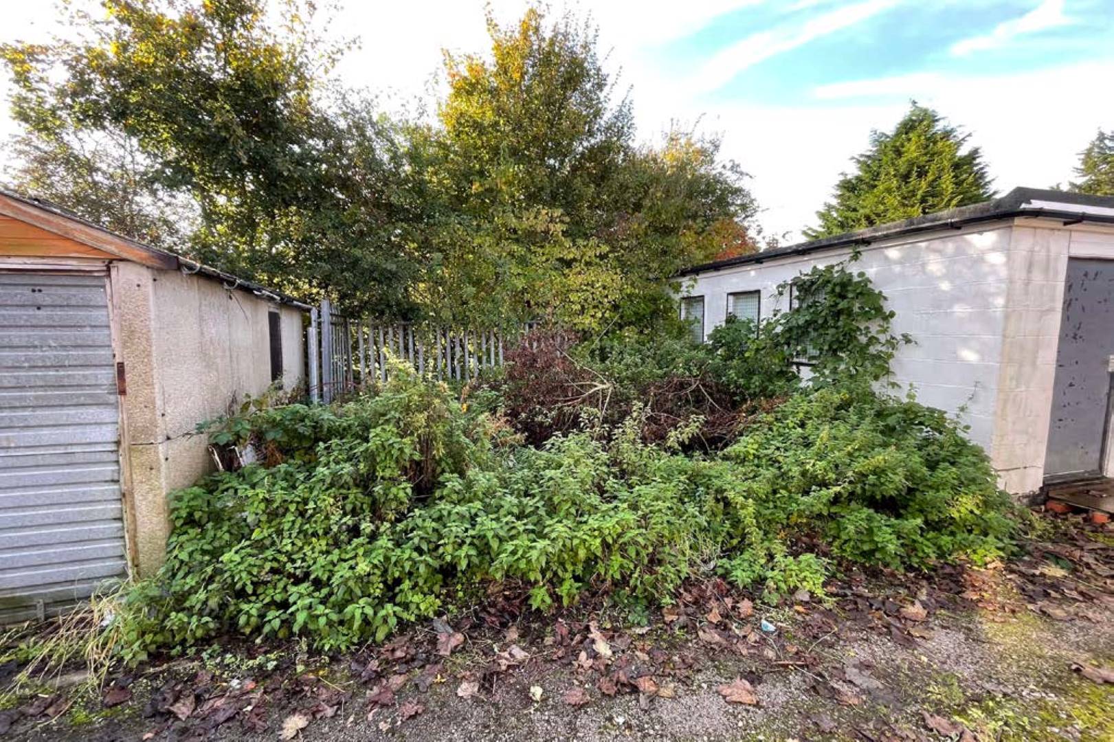 35 Holyrood Crescent, Wrexham, LL11 2EN