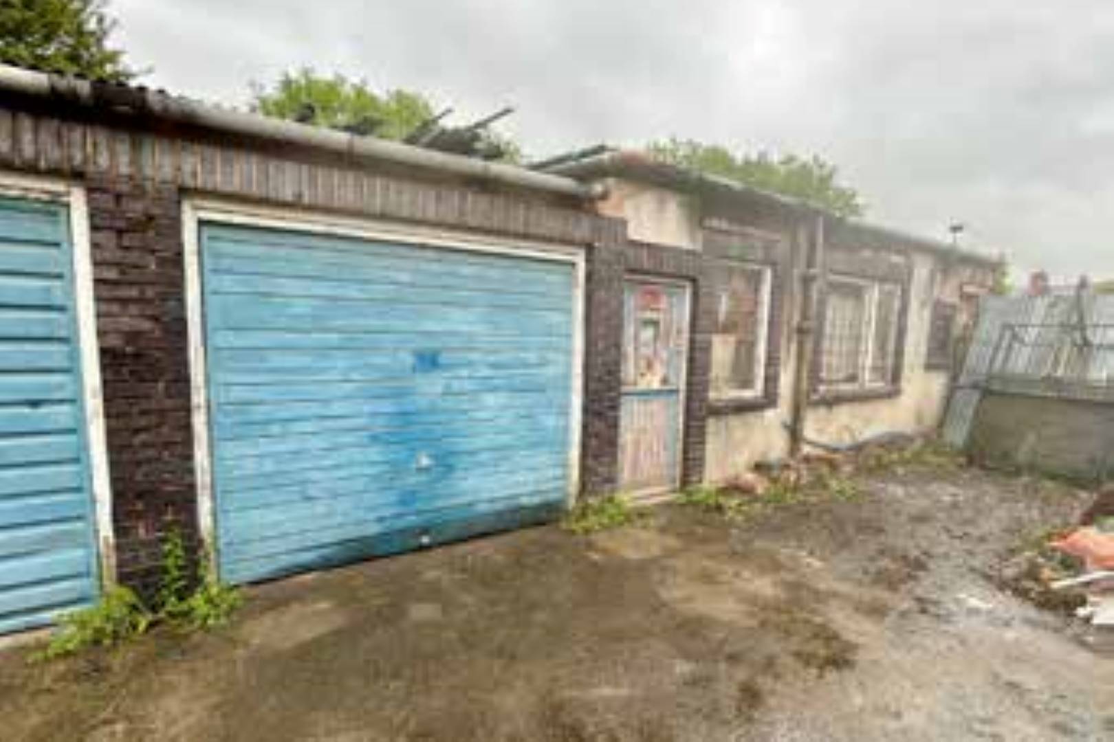 Workshop and Garage, Hightown Road, Wrexham, LL13 8EB
