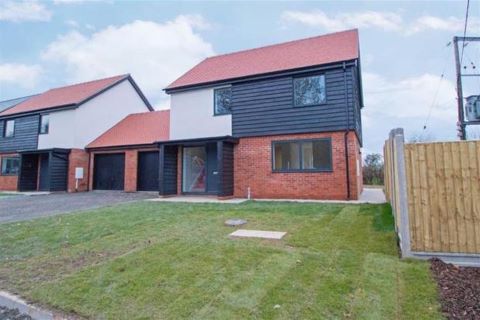 Property for auction in Herefordshire)