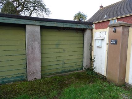 Property for auction in Devon)