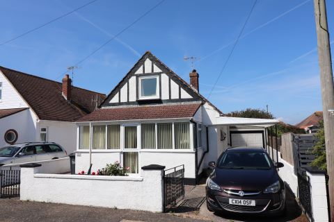 Property for auction in West Sussex)