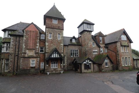 Property for auction in East Sussex)