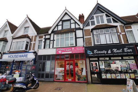 Property for auction in East Sussex)