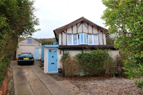 Property for auction in East Sussex)