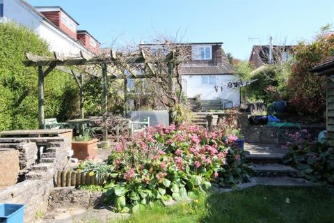Property for auction in Hampshire)