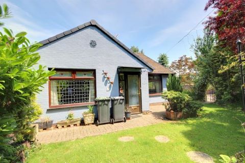 Property for auction in Hampshire)