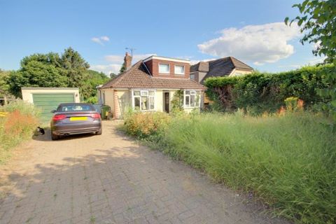 Property for auction in Hampshire)