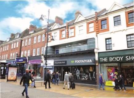 Property for auction in Essex)