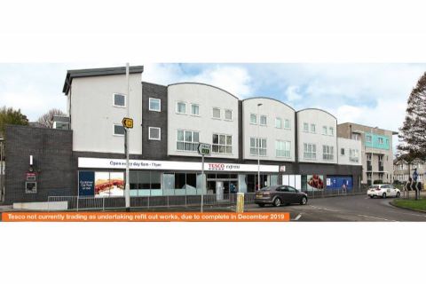 Property for auction in Devon)