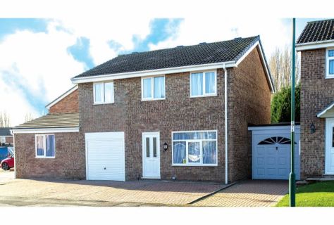 Property for auction in Nottinghamshire)