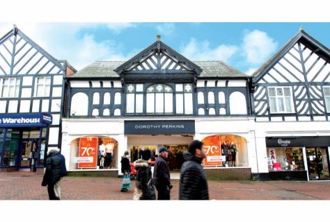 Property for auction in Cheshire)