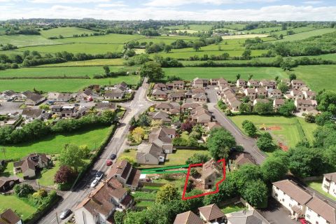 Property for auction in Avon)