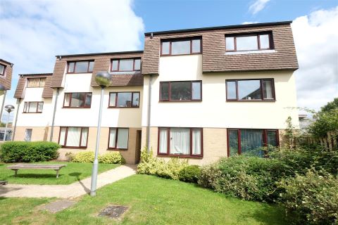 Property for auction in Avon)