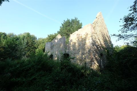 Property for auction in Oxfordshire)