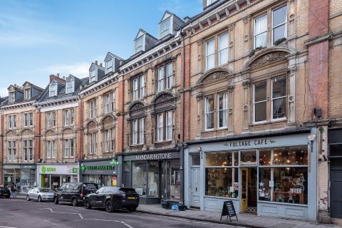 Property for auction in Bristol)