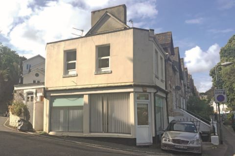Property for auction in Devon)