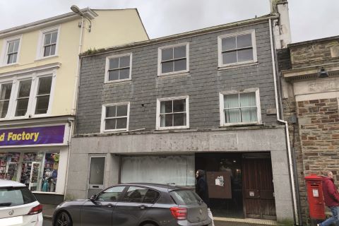 Property for auction in Cornwall)