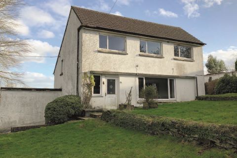 Property for auction in Cornwall)