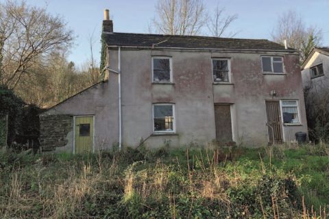 Property for auction in Cornwall)