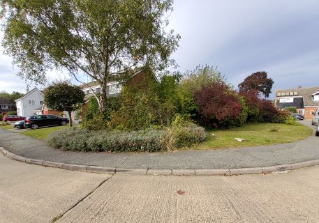 Property for auction in Essex)