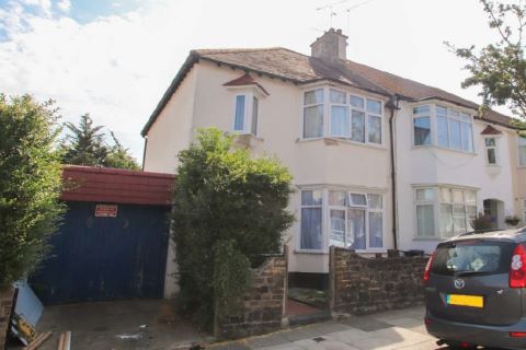 Property for auction in Essex)
