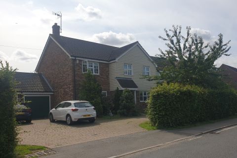 Property for auction in Essex)