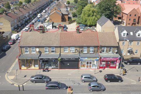 Property for auction in Essex)