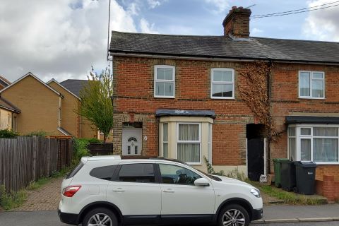 Property for auction in Essex)
