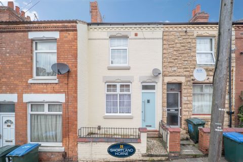 Property for auction in West Midlands)