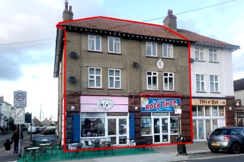 Property for auction in Essex)