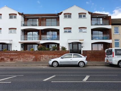 Property for auction in Essex)