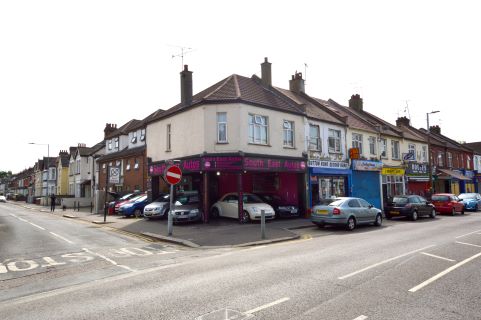 Property for auction in Essex)