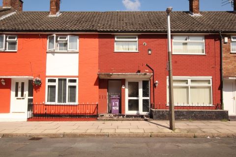 Property for auction in Merseyside)