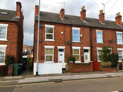 Property for auction in Nottinghamshire)
