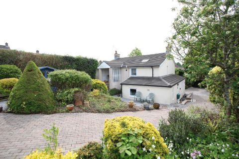 Property for auction in Gwent)