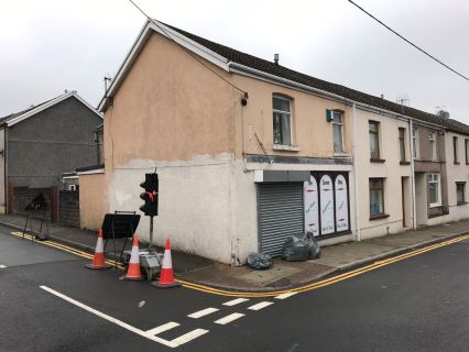 Property for auction in Mid Glamorgan)