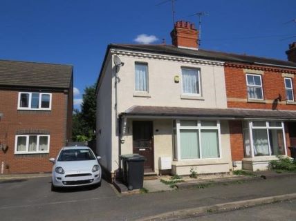 Property for auction in Northamptonshire)