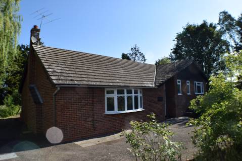 Property for auction in Essex)