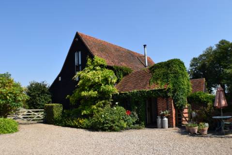 Property for auction in Essex)