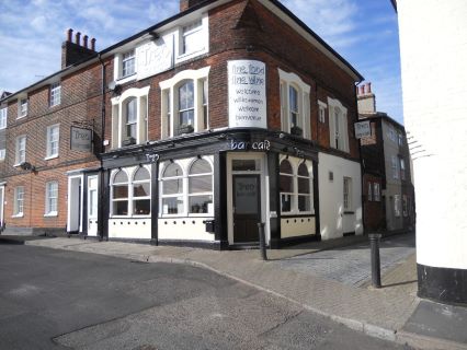 Property for auction in Essex)