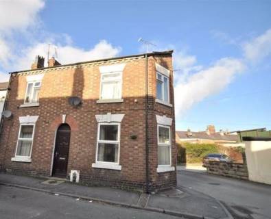 Property for auction in Clwyd)