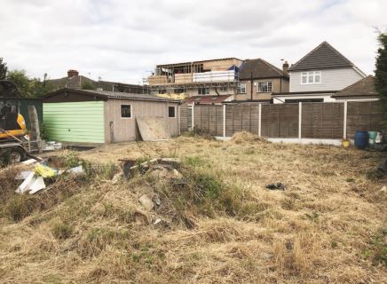 Property for auction in Essex)